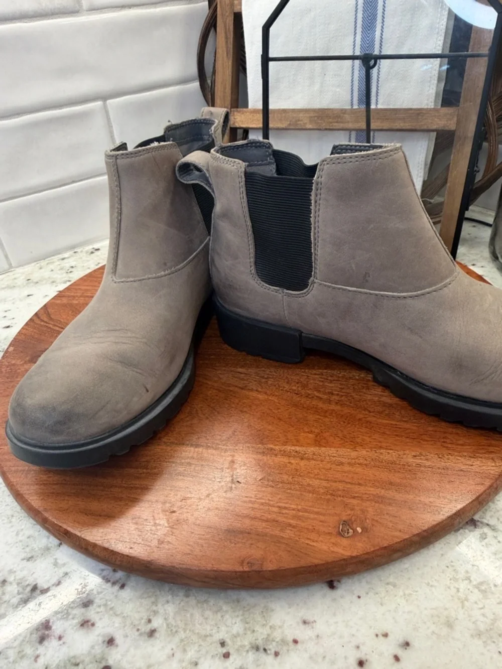 SOREL Women's Emelie II Waterproof Chelsea Boots in a Quarry/Black